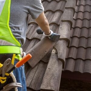 Is It Worth Replacing a Roof Before Selling a House