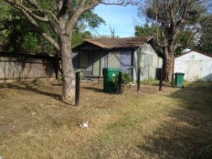 We Buy Houses with code Violations