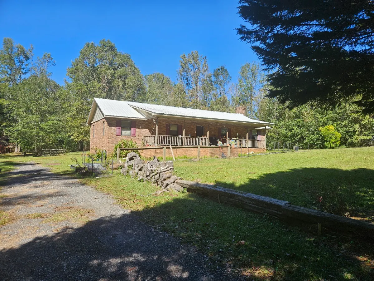Brick ranch home on acreage in Thomson, GA
