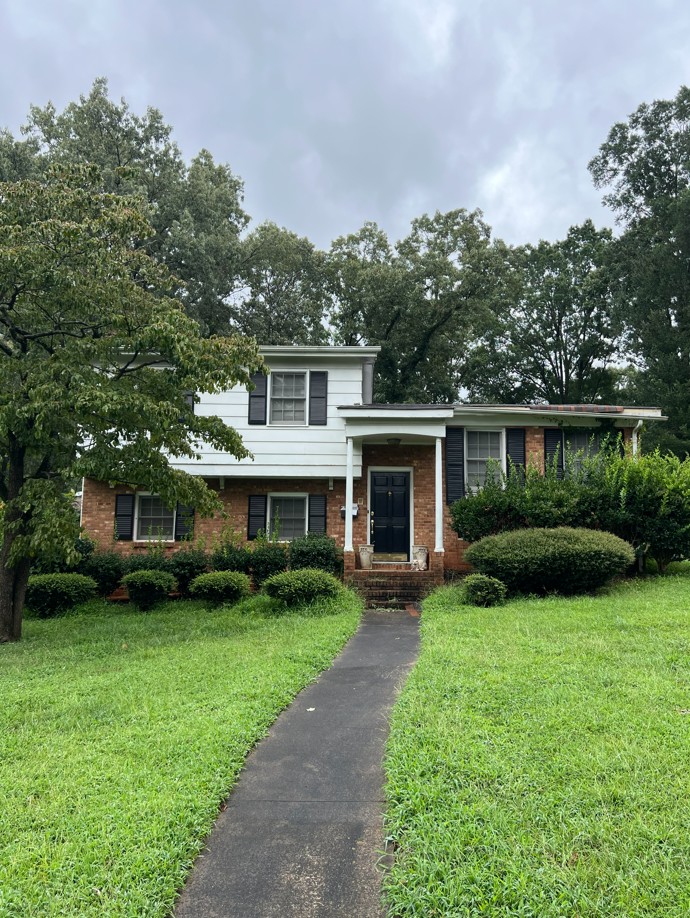 1601 Carfax Dr, Charlotte