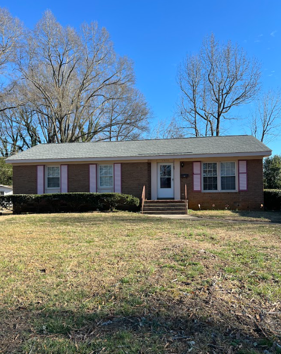 5906 Whitingham Dr. Charlotte