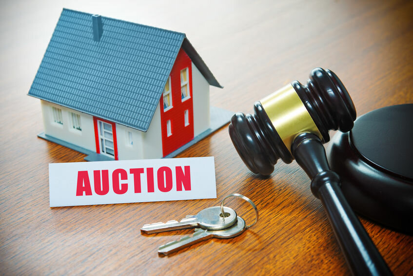 selling via auction