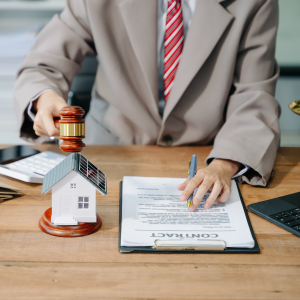 Do I Need an Attorney to Sell My Property In Atlanta