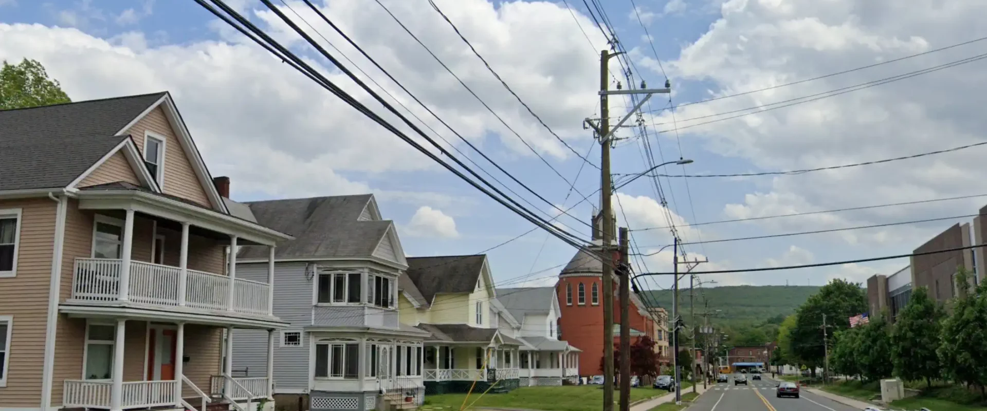 We Buy Houses Fast On Ward St and West St In Bristol Connecticut