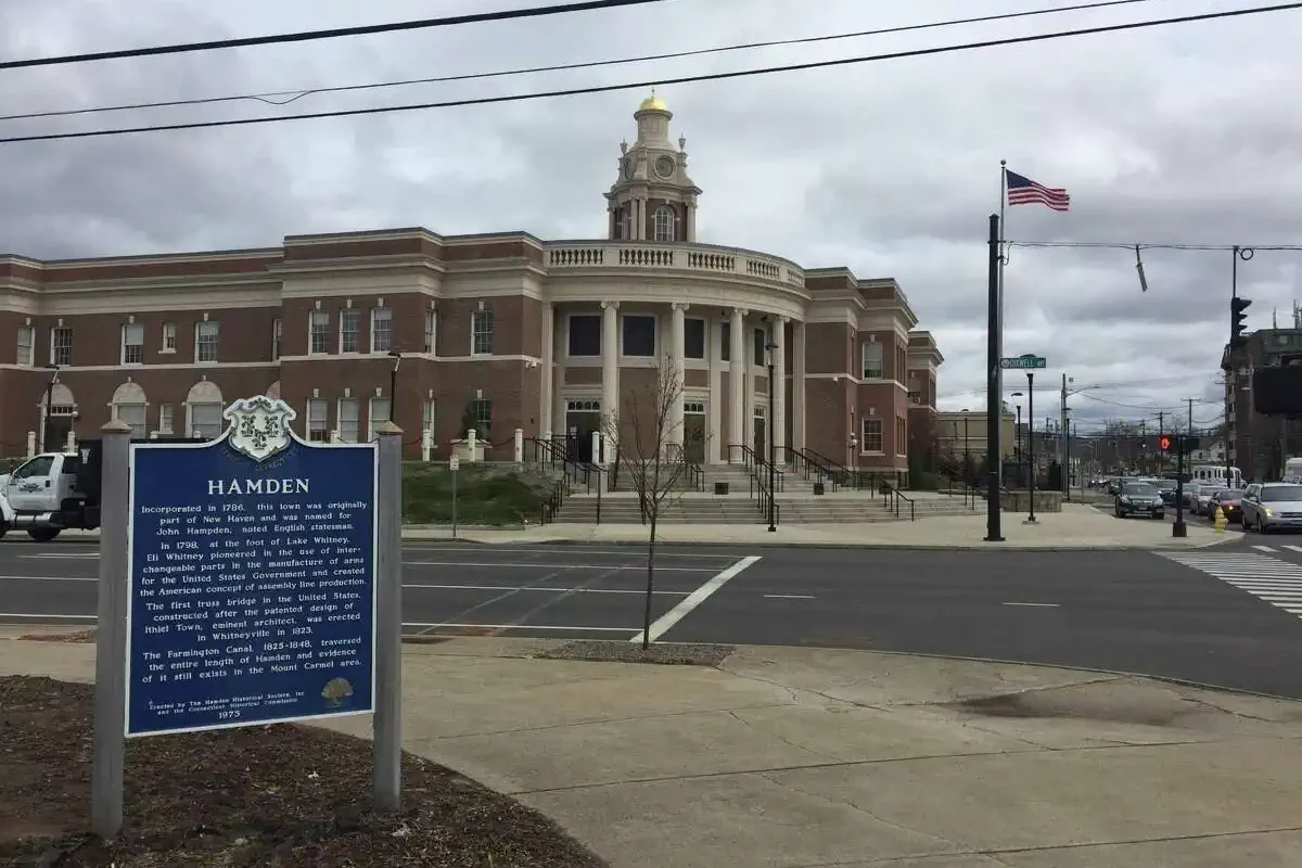 We Buy Houses In Hamden CT