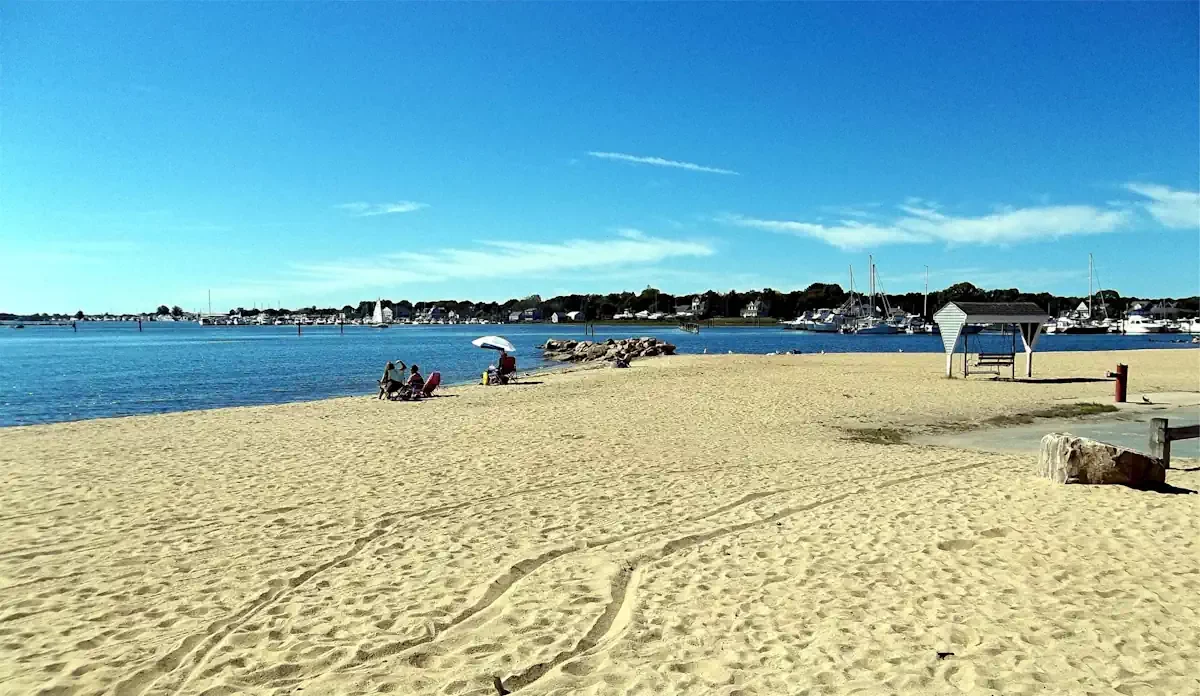 We Buy Houses In North Clinton CT