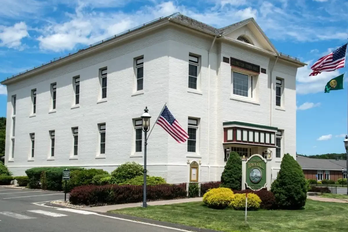 We Buy Houses In Ellington CT