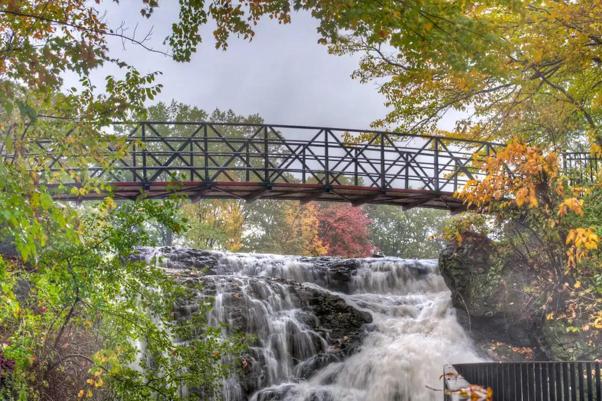 We Buy Houses In Newington CT