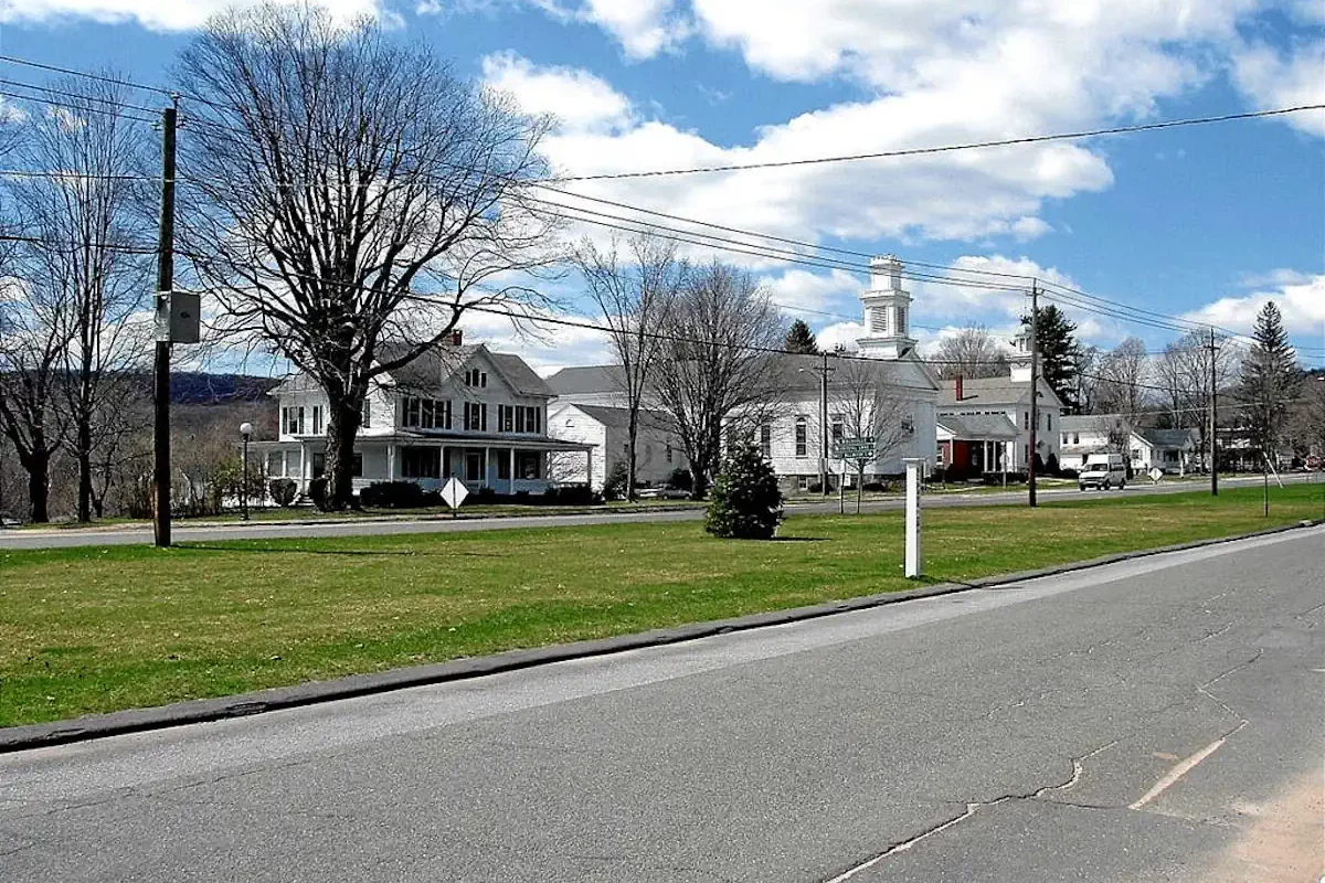 We Buy Houses In Tolland CT