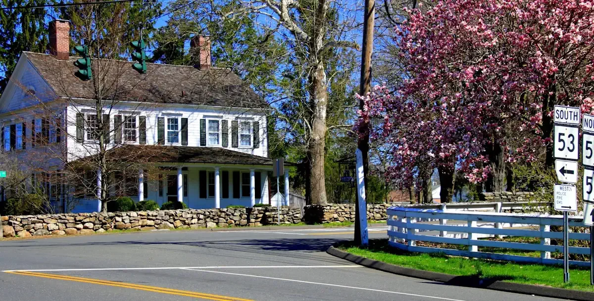 We Buy Houses In Weston CT