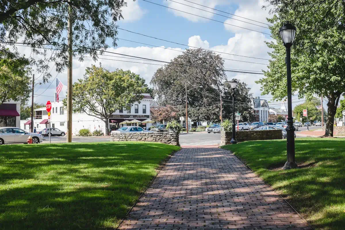 We Buy Houses In Glastonbury CT