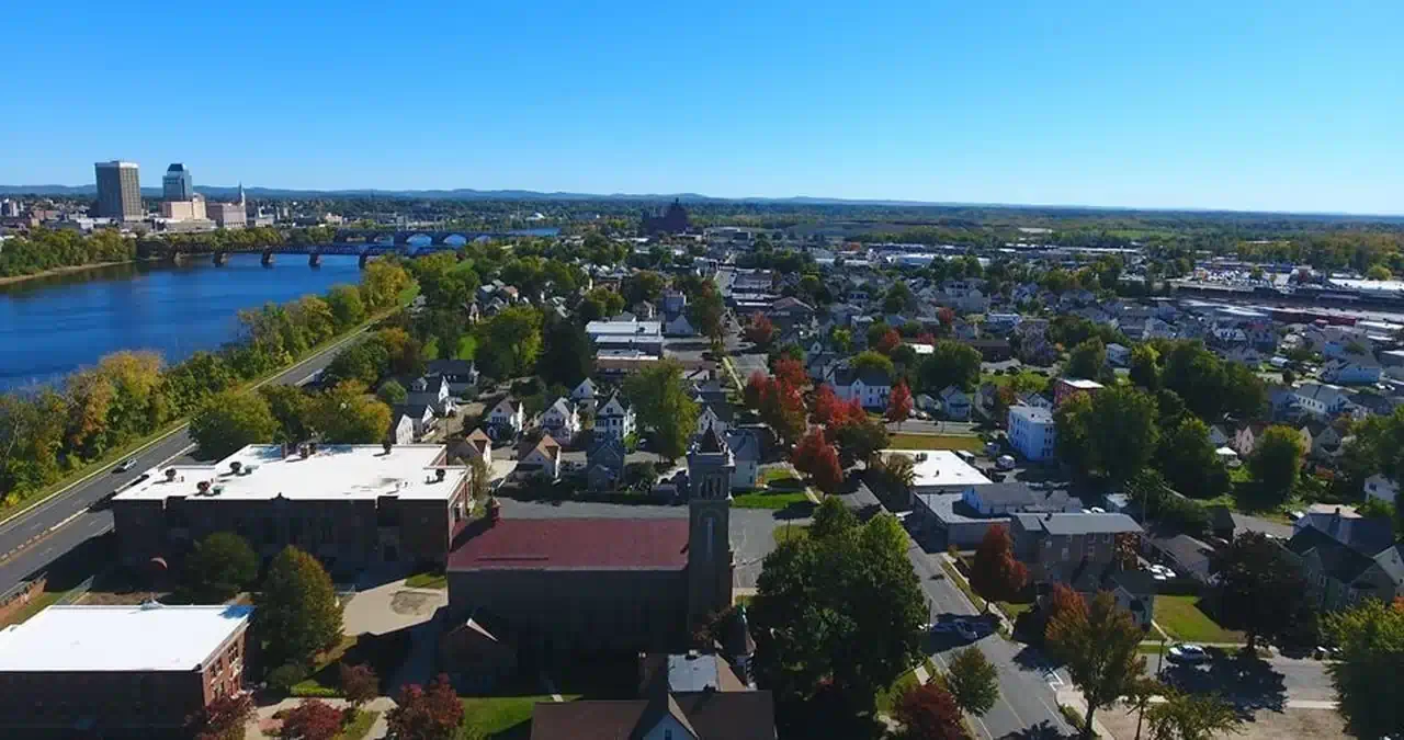 We Buy Houses Fast In Westfield Massachusetts