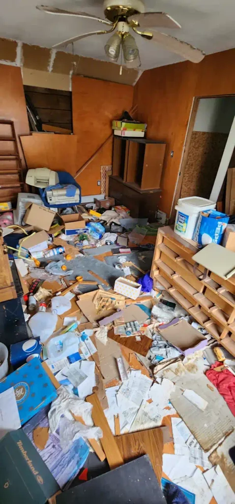 Hoarder house buyers