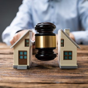 Guide to Selling a House During Divorce in Oregon
