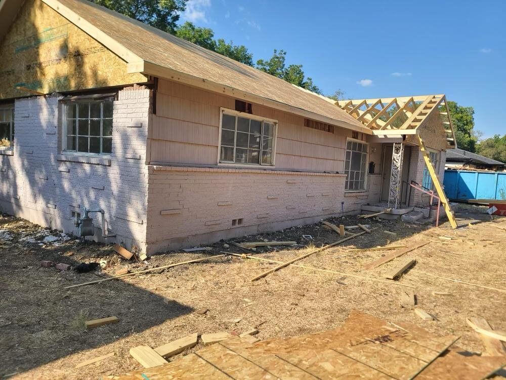 Sell my house with leaking old roof 