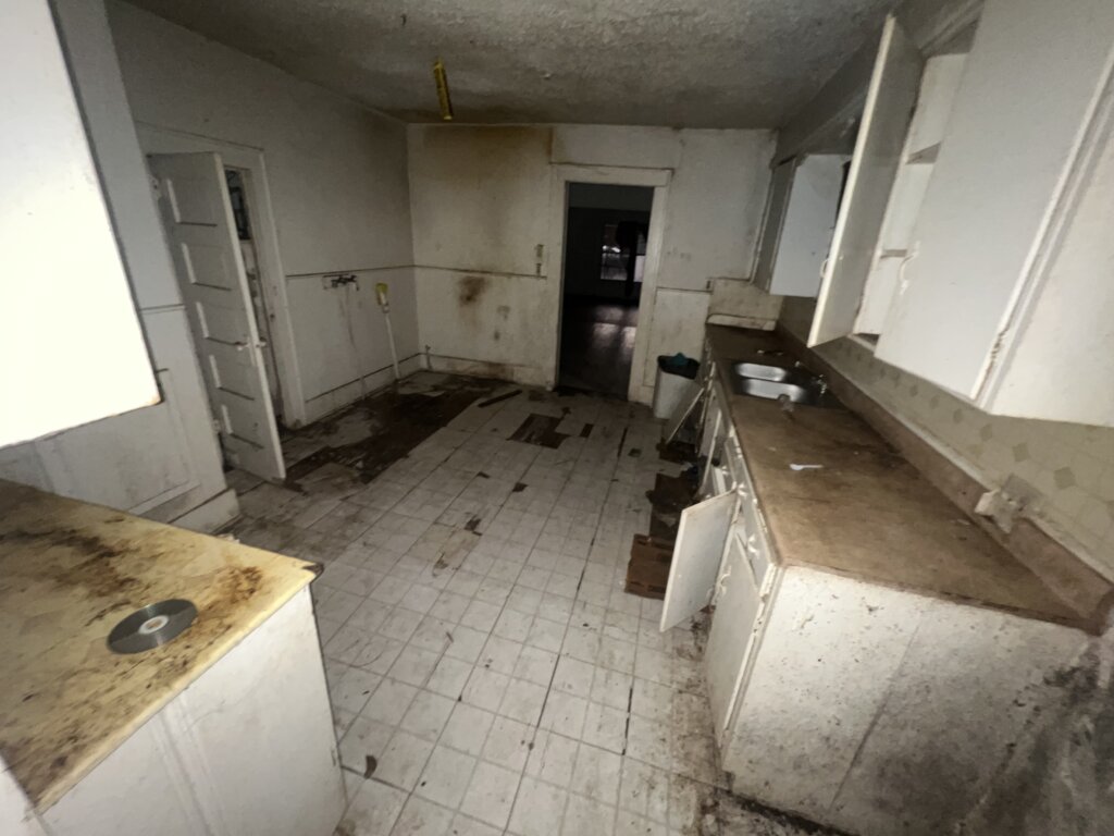 Find Real estate investors near me