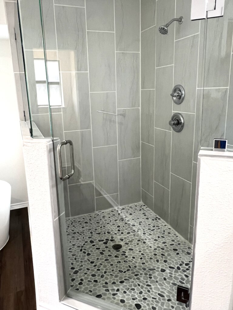 shower design inspo for small bathrooms
