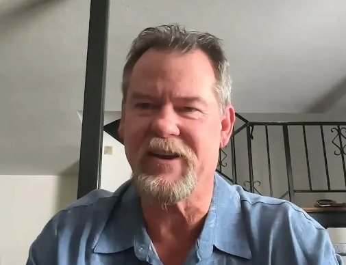 flash shelton in california