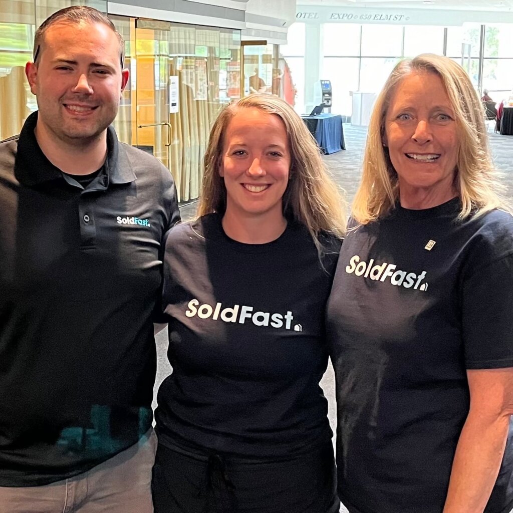 sold fast real estate agent and her team volunteering