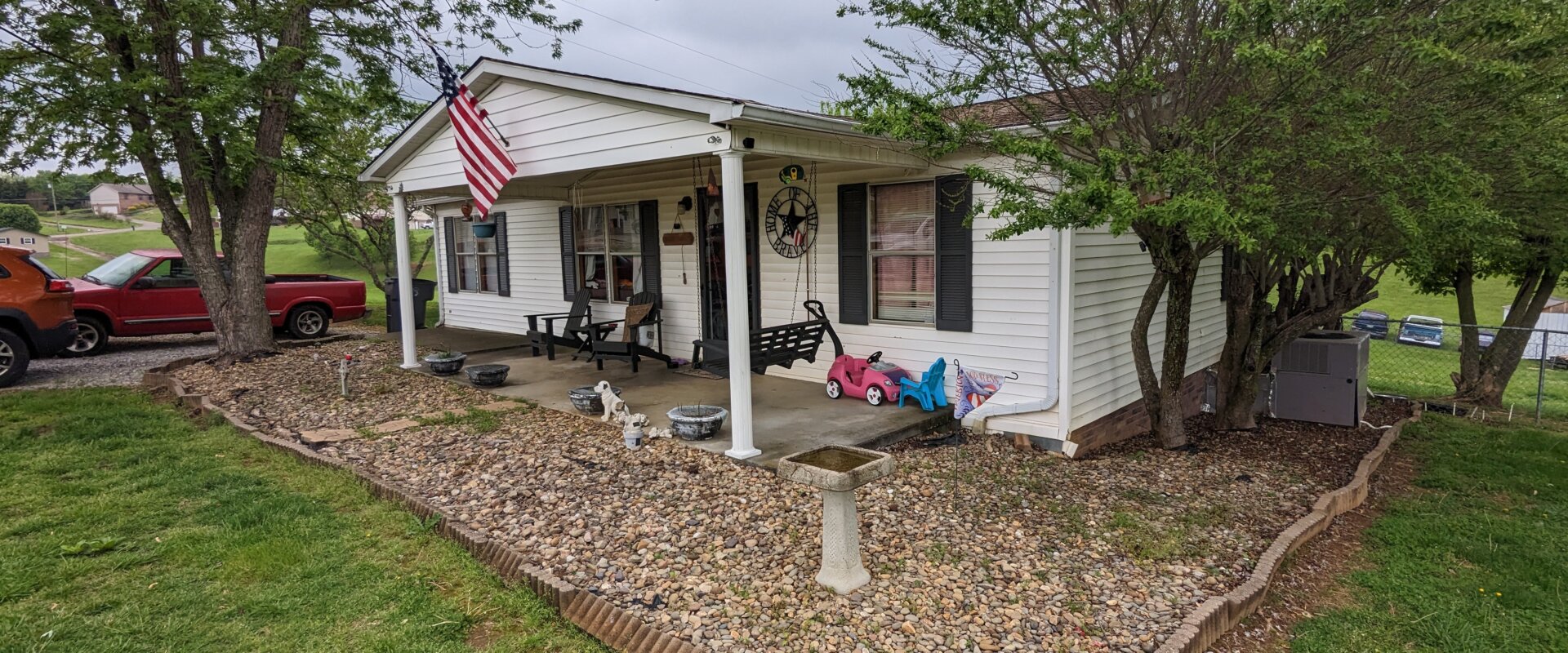 white doublewidemobile home located in morristown tennessee purchased by knoxville mobile home buyer