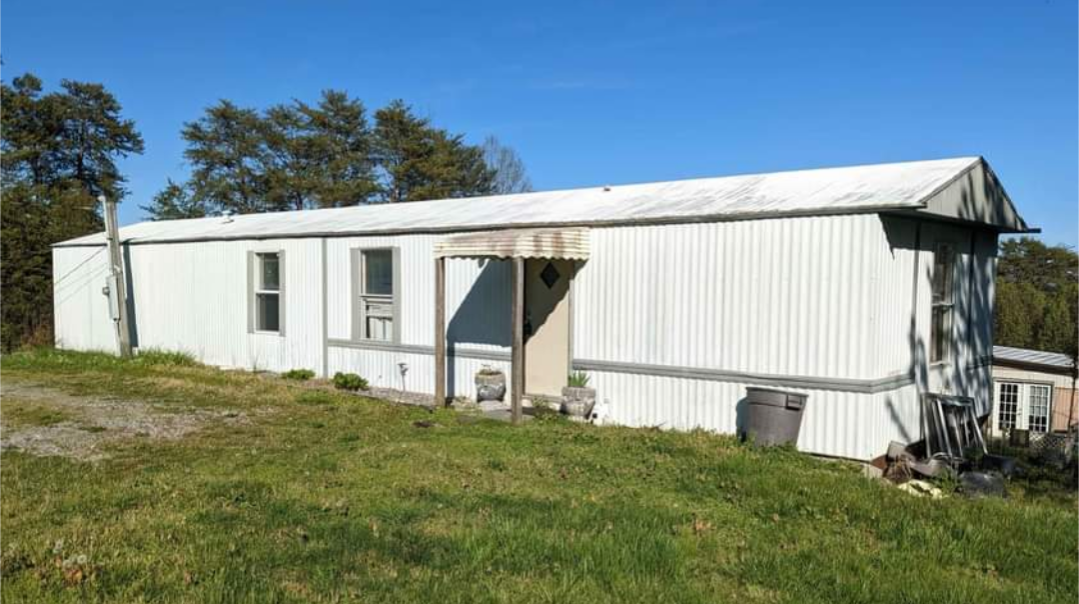 white fleetwood mobile home in mobile home park in corryton tn knox county tn