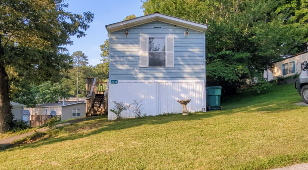 blue_mobile_home_tennessee