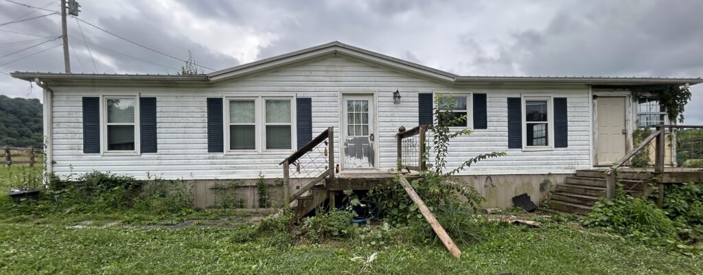doublewide mobile home knoxville mobile home buyer bought in bulls gap, Tennessee