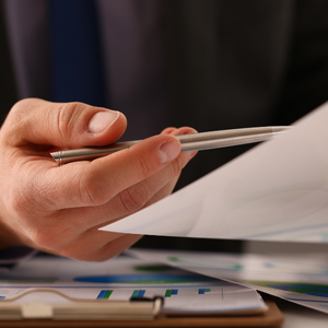 Can a will executor legally sell property Cleveland