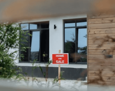 selling a house without realtor in Golden Gate Estates Florida