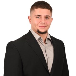 Long Islang real estate agent Matthew Klages