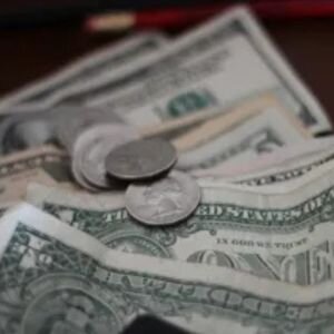 Who Receives the Earnest Deposit When the Buyer Defaults in Dallas