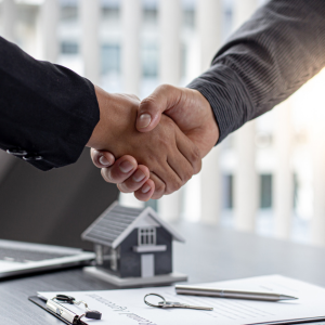 How Much Do Realtors Charge to Sell Your House In