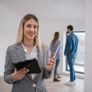 Is Switching Real Estate Agents Allowed In