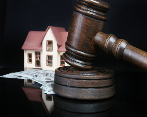 laws for damaged house in Allen