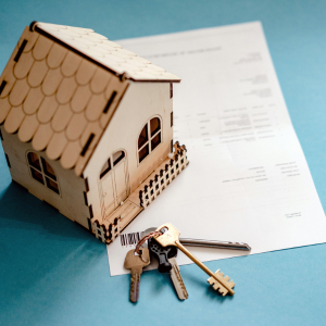 Sell and Buy a House at the Same Time In Houston