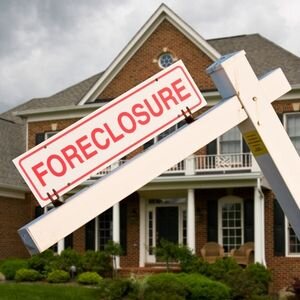 Can a House in Foreclosure Be Sold in Texas