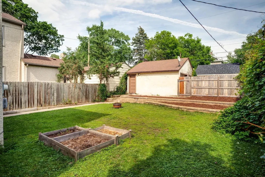 we buy houses Minneapolis , Minnesota