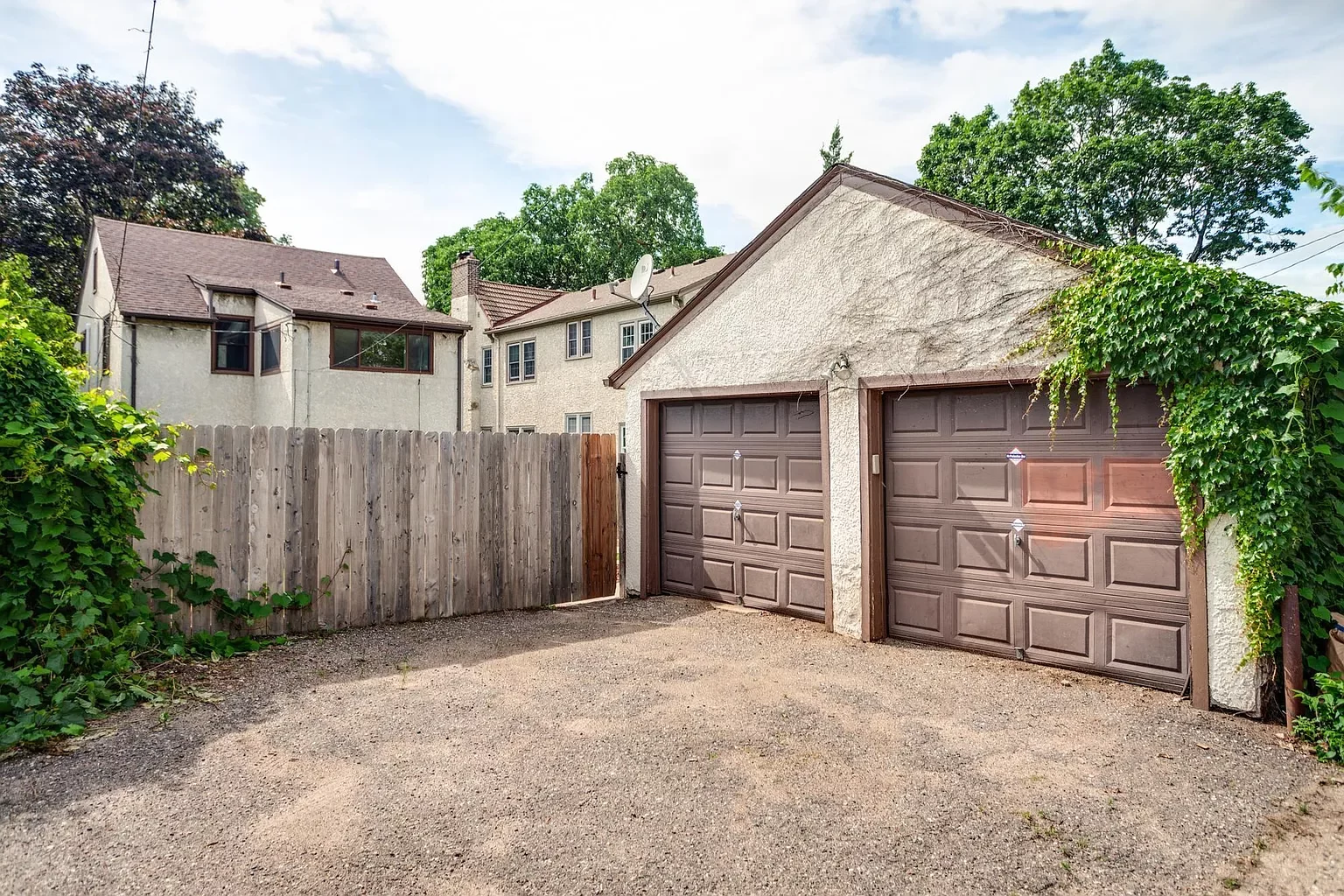 we buy houses Minneapolis , Minnesota