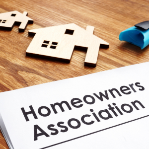 Who handles HOA fee payments at closing In Virginia