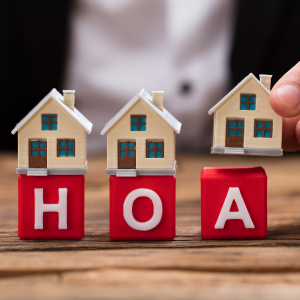 Who settles the HOA fees during the closing process In Virginia