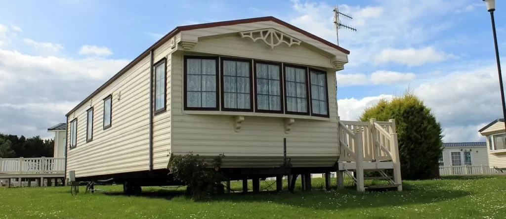 Explore the Factors That Can Render a Mobile Home Uninsurable in Tennessee