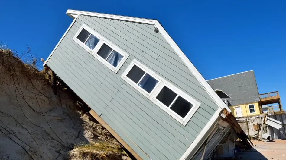 Discover the Critical Factors Determining a Mobile Home's Vulnerability to Wind Damage