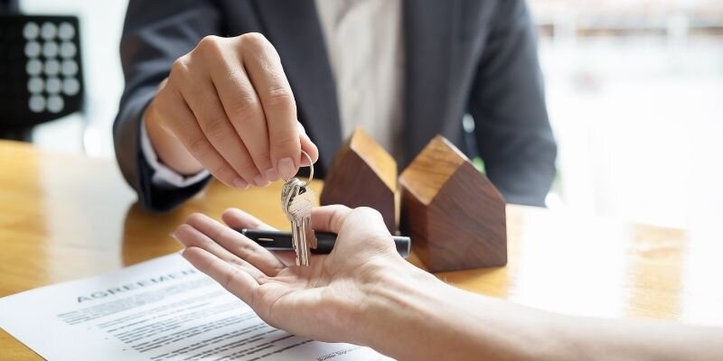 How to Sell a House With Tenants Behind on Rent in Oregon