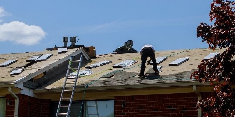 Should I Get a New Roof Before Selling My Home in