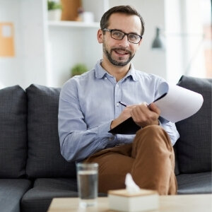 Oregon Housing Counselor Providing Free Foreclosure Help and Guidance