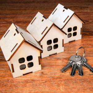 Can I Sell My House While an Insurance Claim Is Pending in