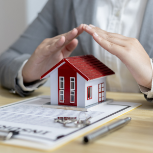 Can I Sell My House With an Ongoing Insurance Claim in