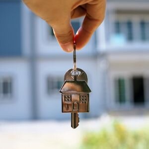 Should I Sell My Home and Switch to an Apartment