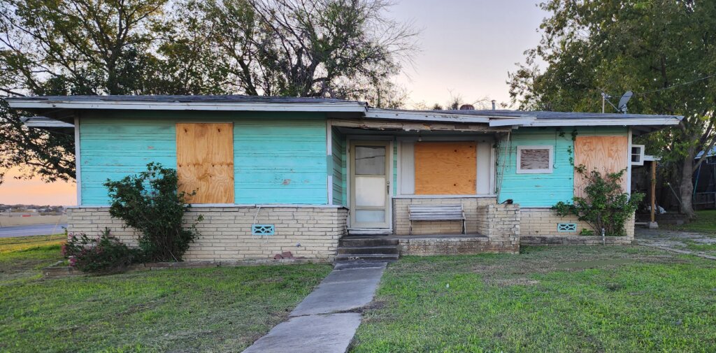 We Buy Houses Cash in any condition!
