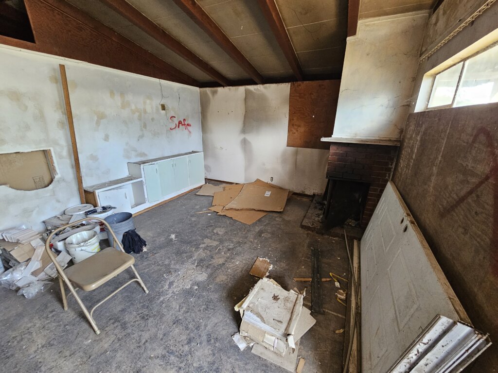 Distressed house that could be sold for cash
